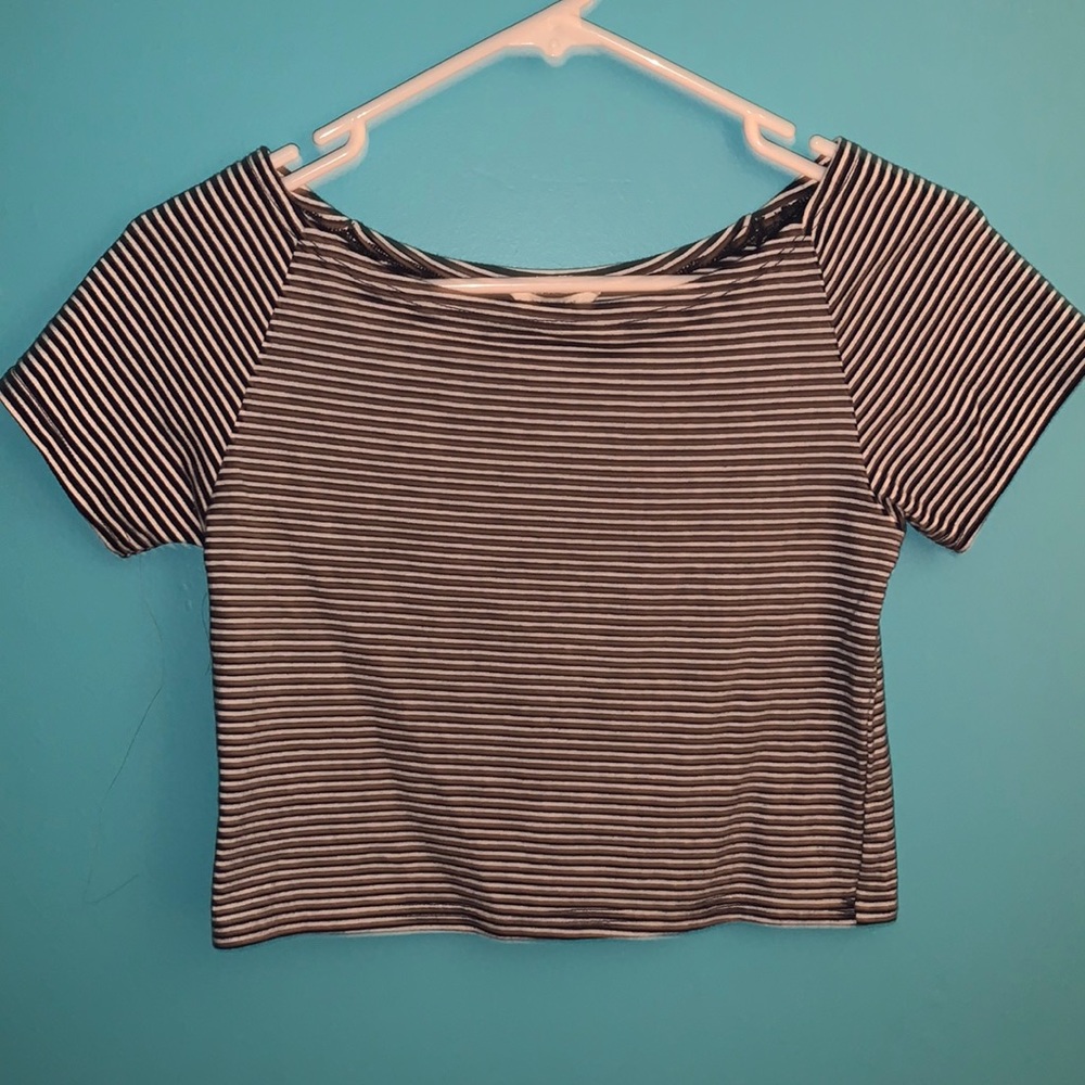 Cropped shirt !